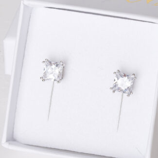 2019 11 Schmucklove modern cube 1