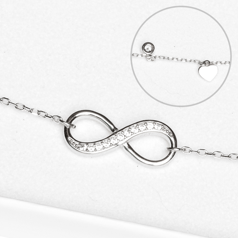 Silberarmband mit Infinity Symbol und Anhängern